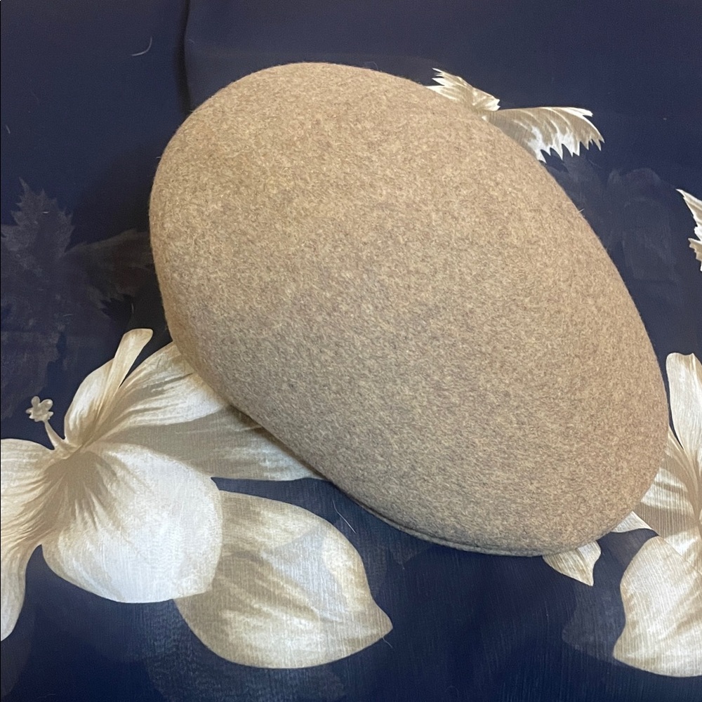 Brooks Light Tan 100% Wool News Boy Cap